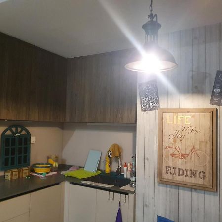 Studio Near Klcc And Lrt With Superb View Куала-Лумпур Экстерьер фото