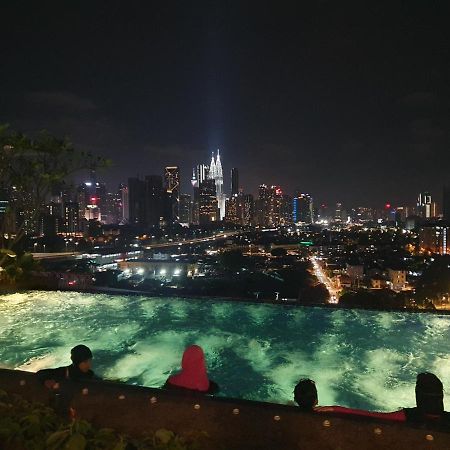 Studio Near Klcc And Lrt With Superb View Куала-Лумпур Экстерьер фото